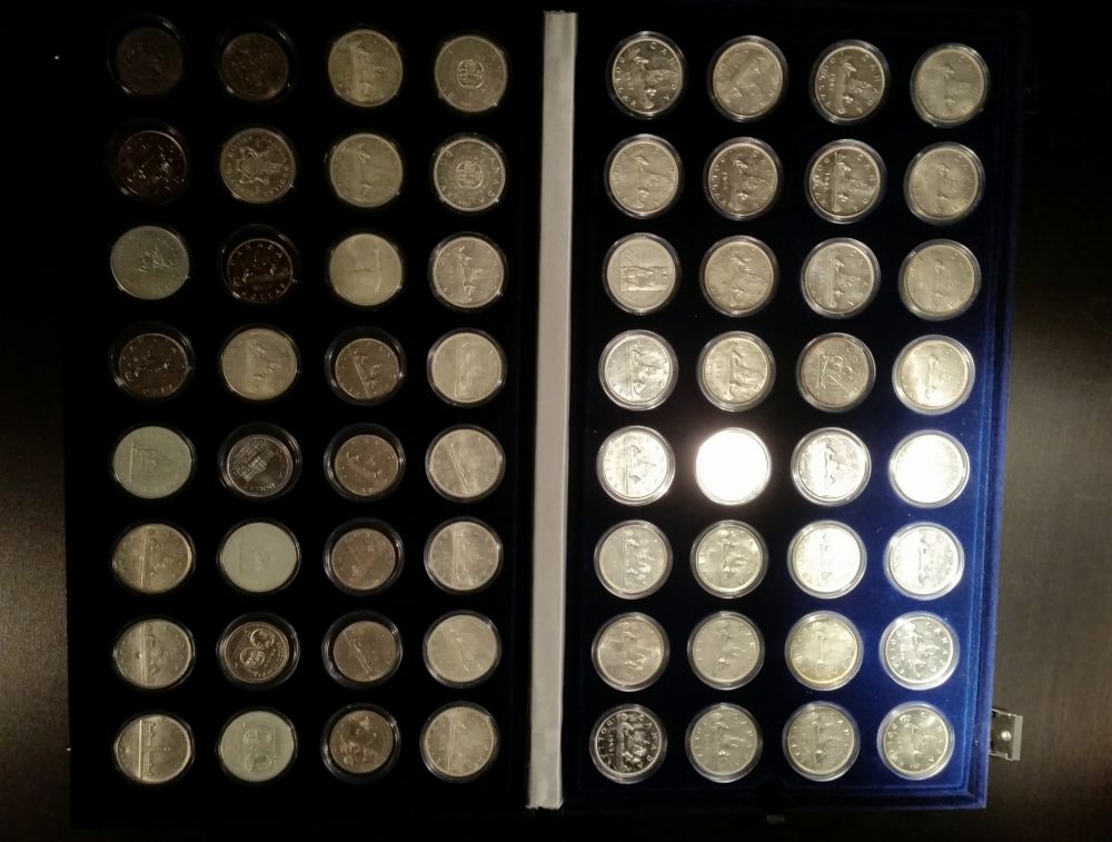 How-Would-You-Display/Store-Canadian-Dollars?